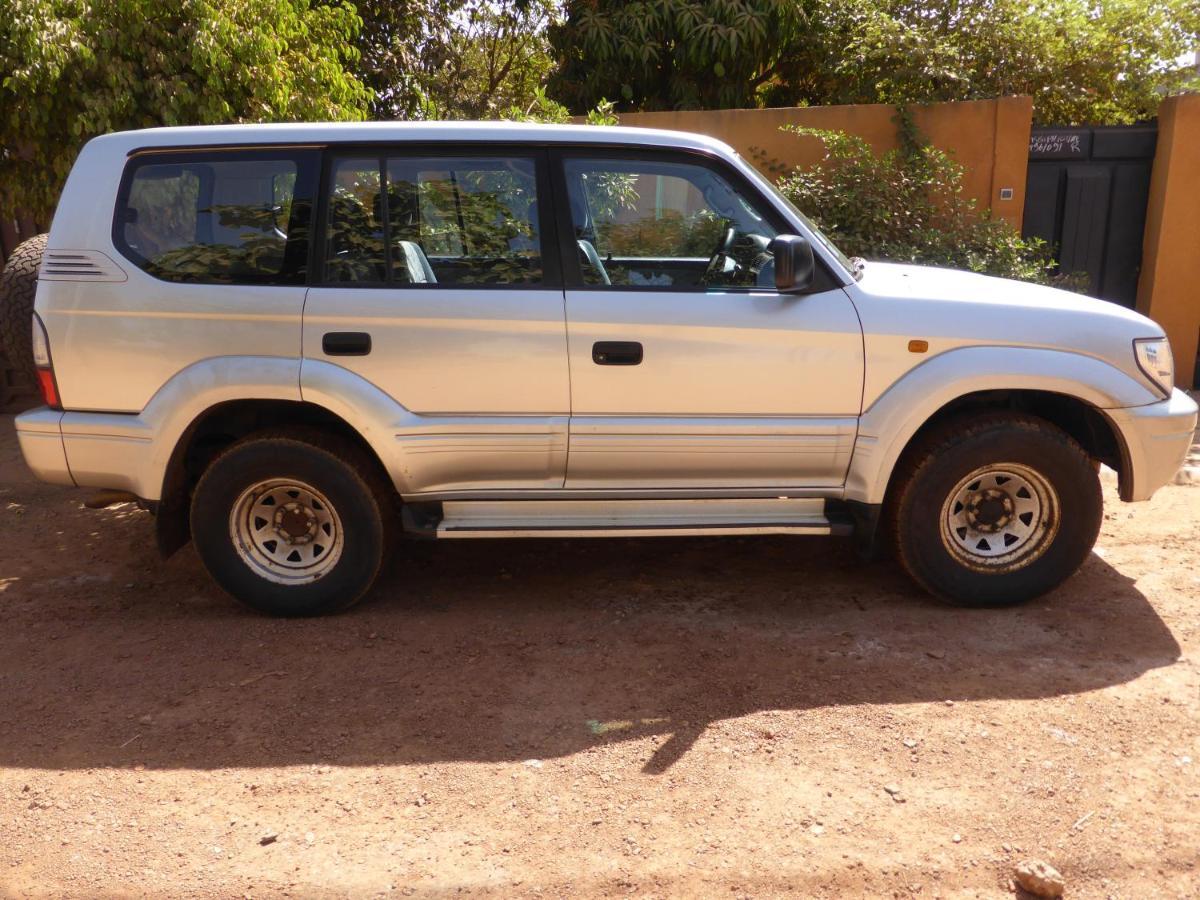 Bien Etre Villa Ouagadougou Bagian luar foto