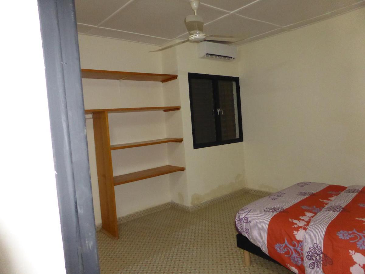 Bien Etre Villa Ouagadougou Bagian luar foto